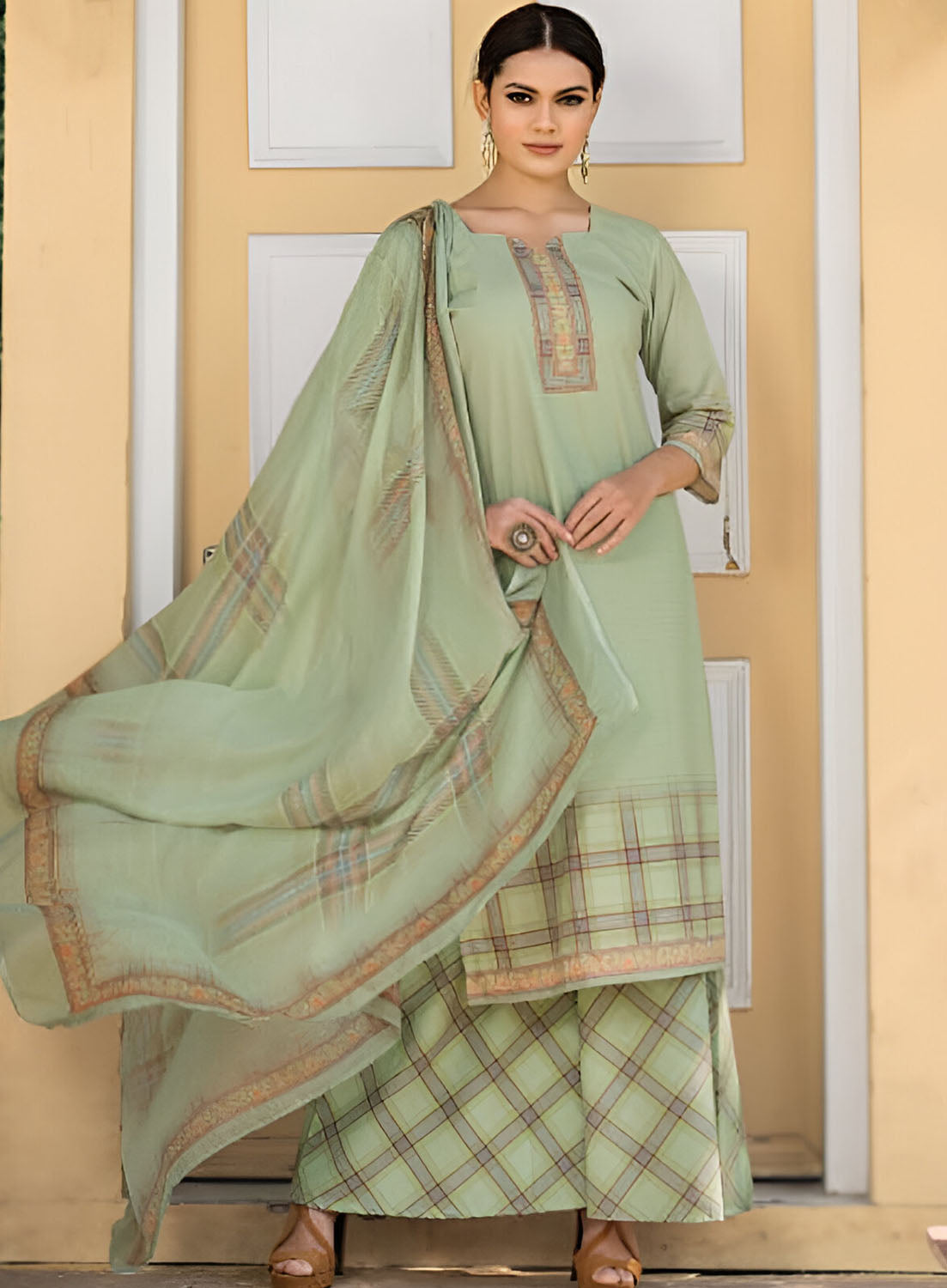 Rivaa Green Pashmina Unstitched Winter Suit Dress Material for Ladies