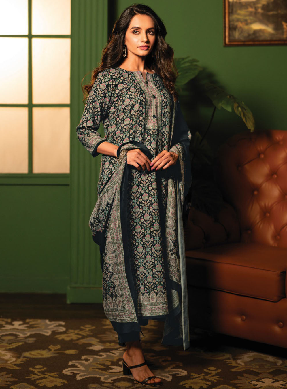 Unstitched Pashmina Black Winter Suits Dress Material for Women