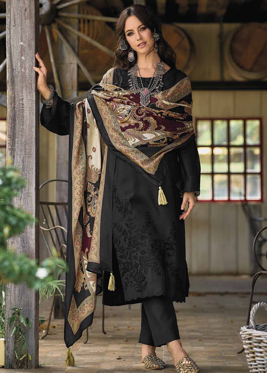 Pure Pashmina Unstitched Black Women Winter Suits Dress Materials Stilento Pure Pashmina Unstitched Black Women Winter Suits Dress Materials Stilento