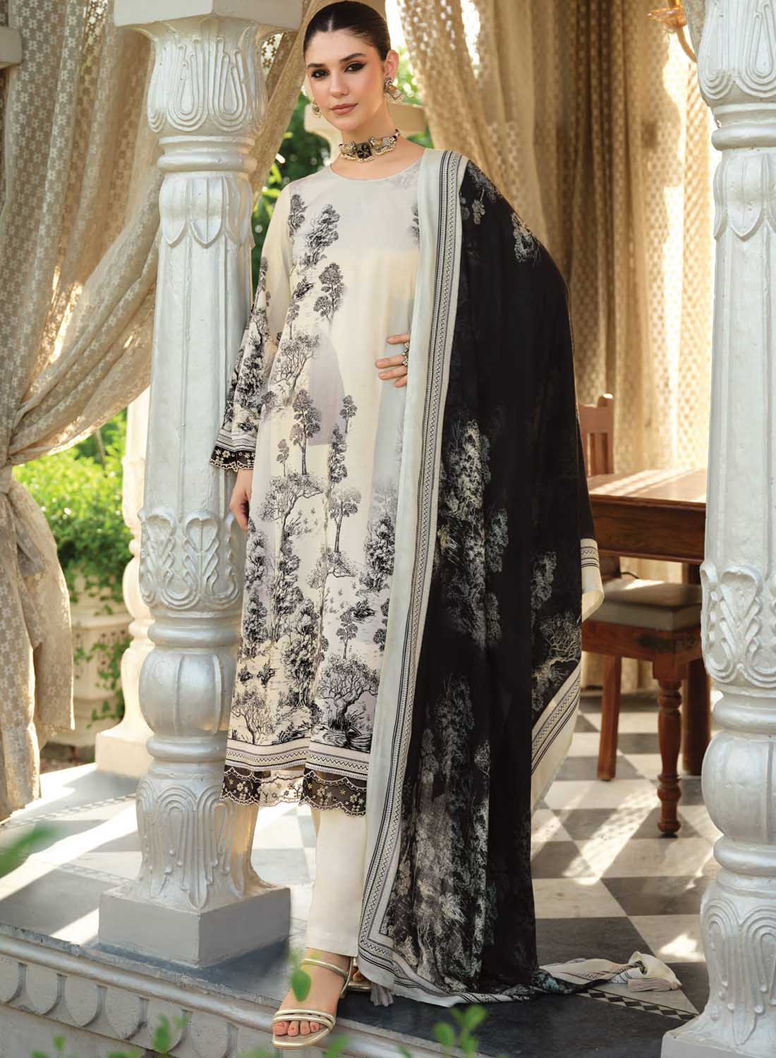 Off-White Viscose Pashmina Unstitched Winter Salwar Suit Material