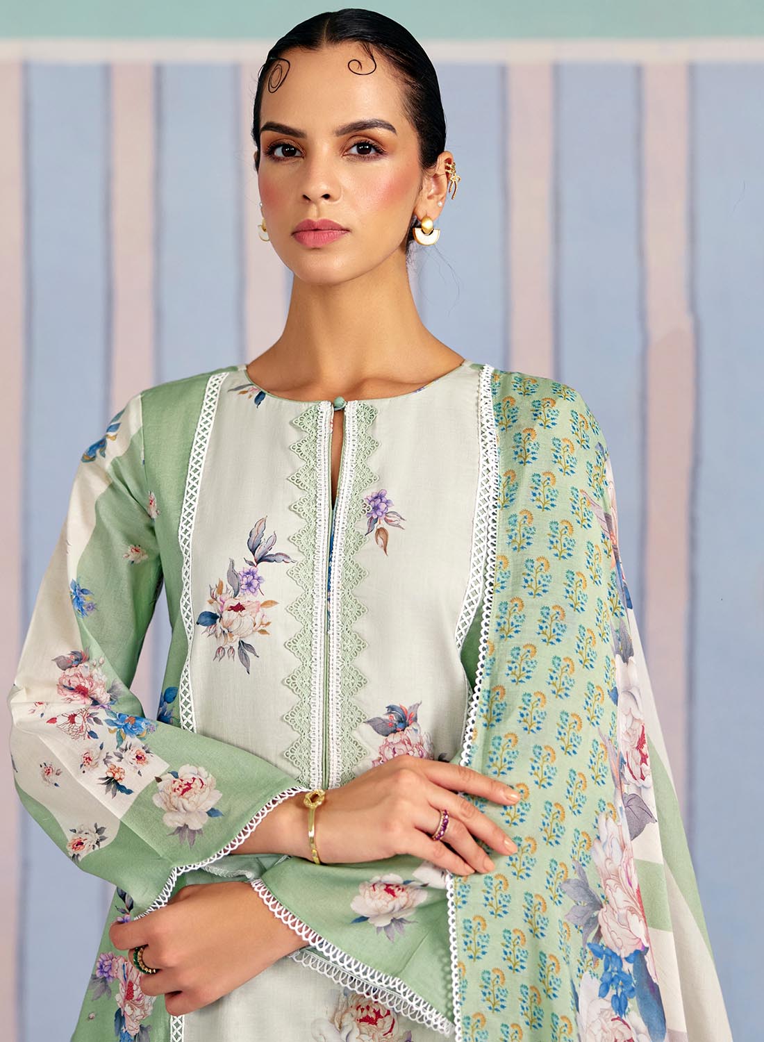 Pure Lawn Cotton Green Unstitched Salwar Suit Material with Embroidery