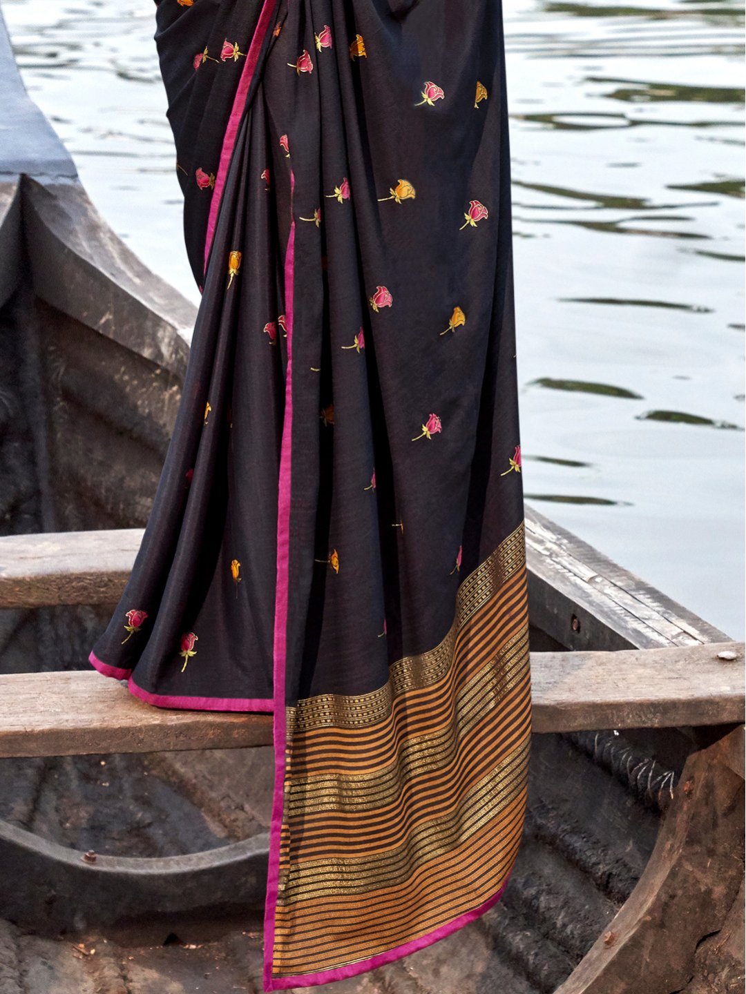 Black Print Chiffon Sarees for Women With Blouse