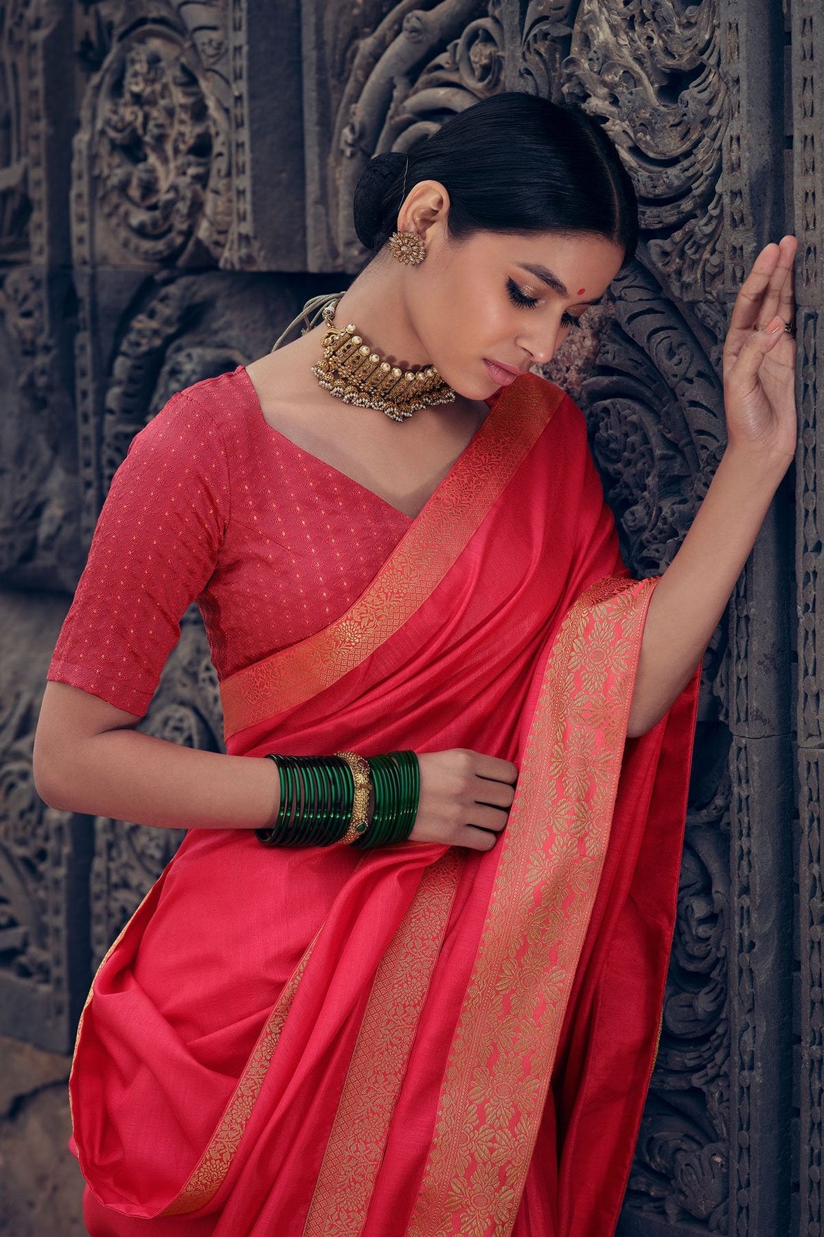 Faux Silk Woman Pink Saree With Heavy Lace and Blouse