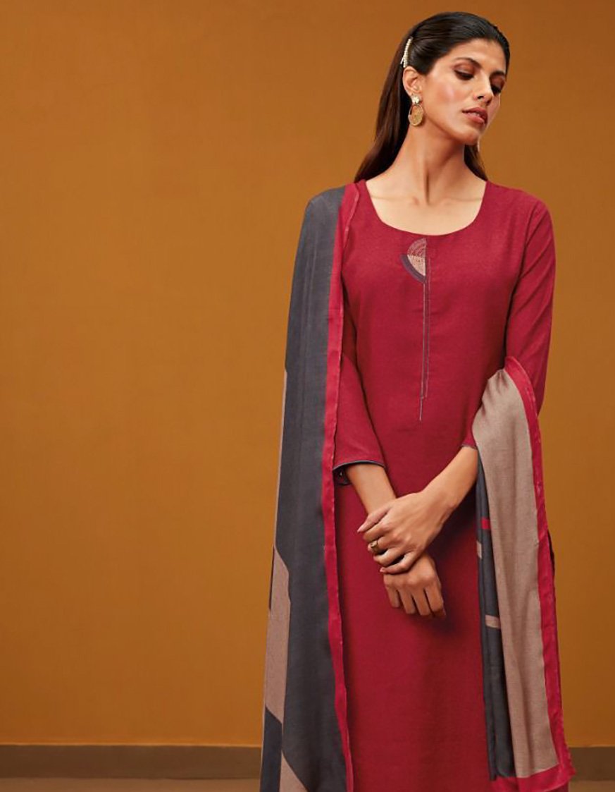 Woolen Winter Unstitched suits for Ladies With Stole