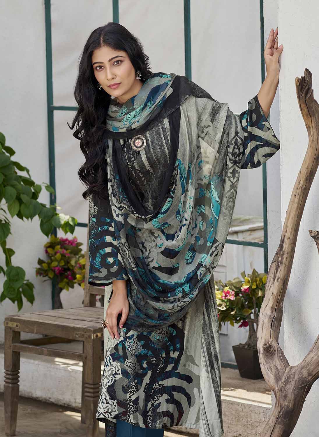 AQSA Latest Design Woolen Pashmina Black Winter Suit Dress Material AQSA