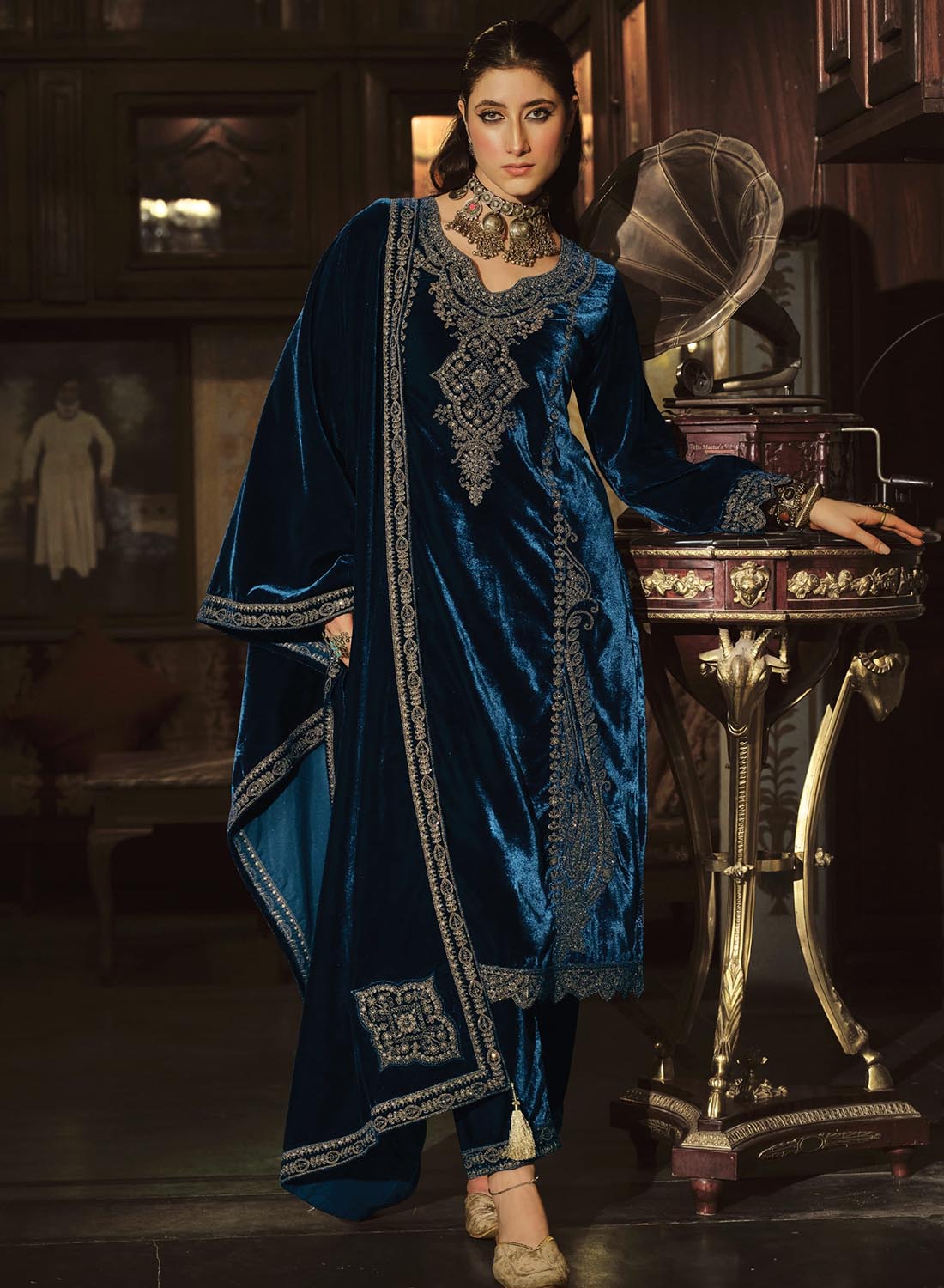 Party Wear Pakistani Unstitched Velvet Salwar Suit Dress Material