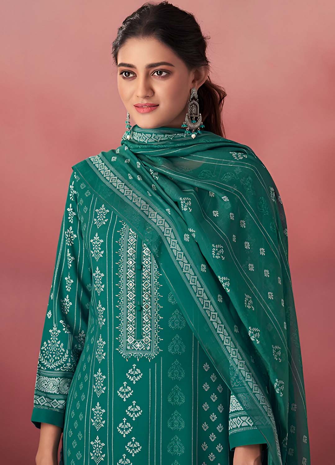 Unstitched Pashmina Winter Suit Dress Material with Muslin Silk Dupatta Esta Designs