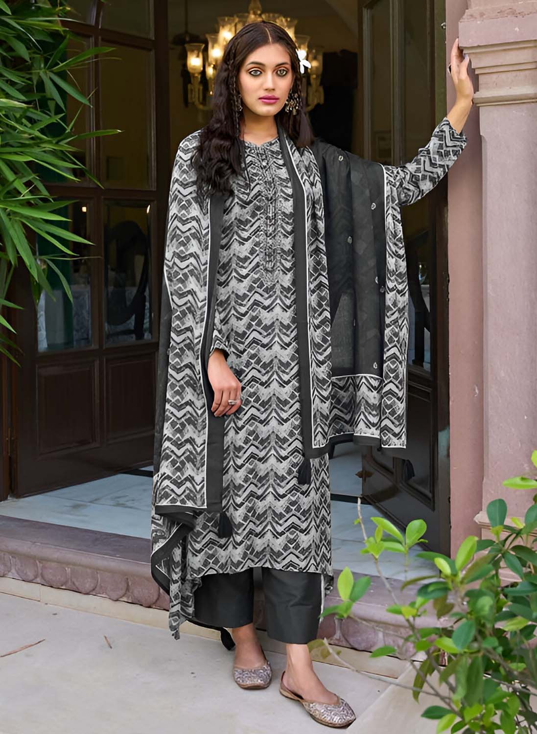 Unstitched Black Pashmina Winter Salwar Suit Dress Material for Women