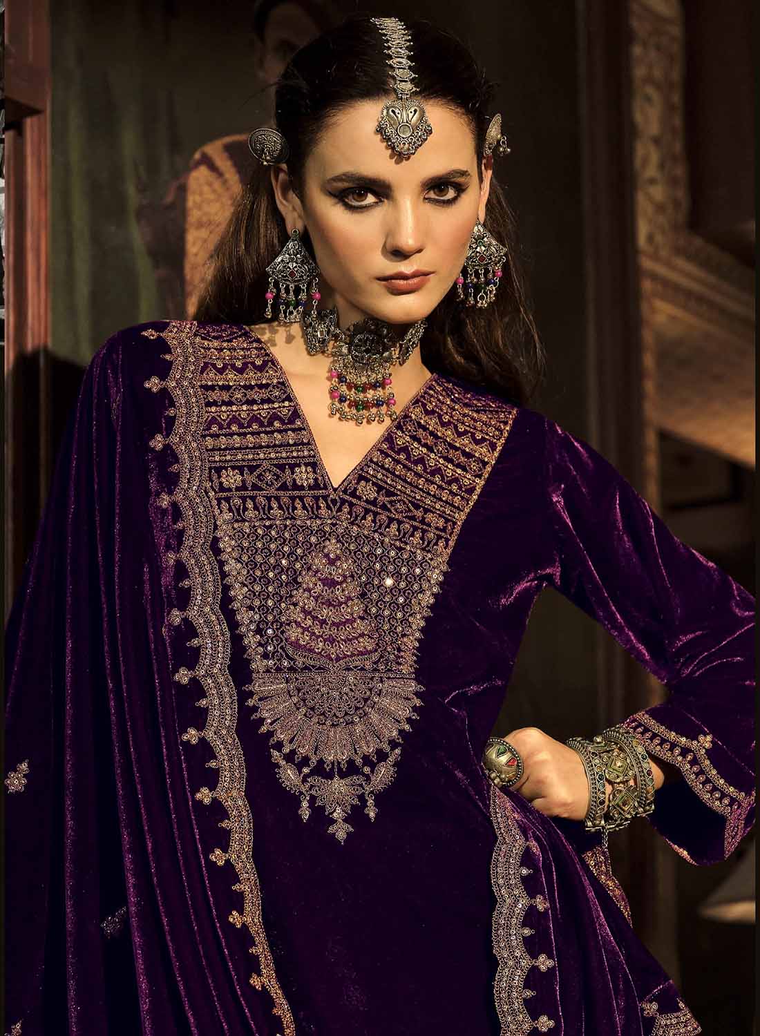 Party Wear Unstitched Winter Velvet Salwar Suit Dress Material for Women