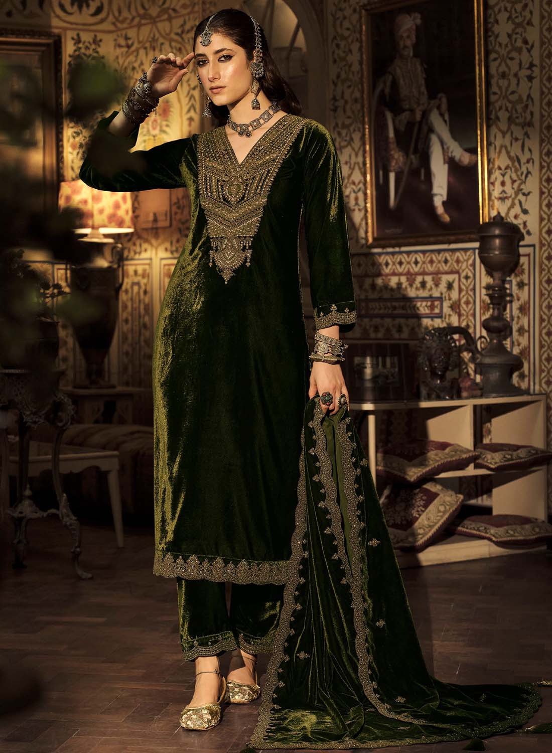 Party Wear Green Unstitched Winter Velvet Suit Dress Material