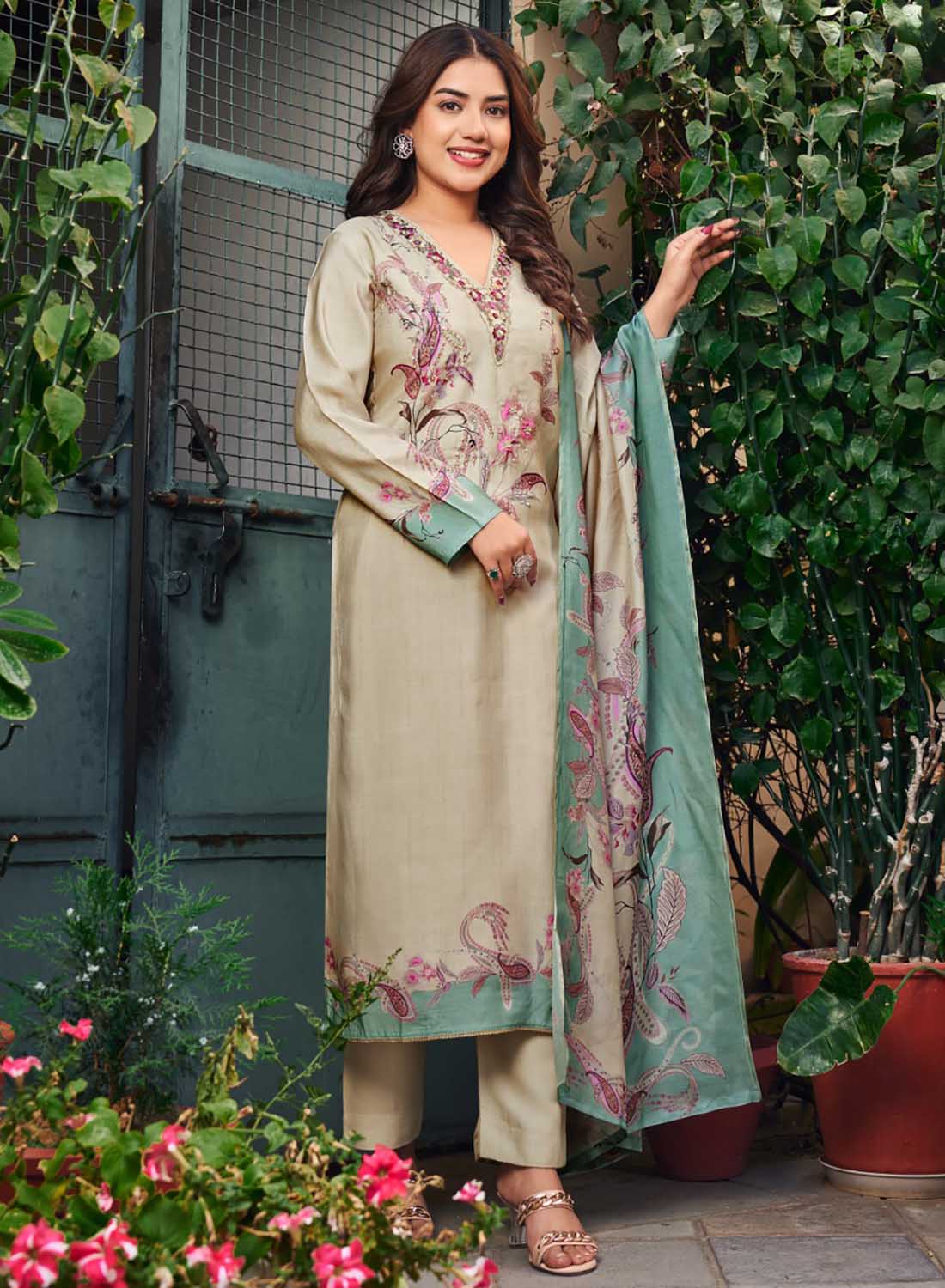 Party Wear Pure Muslin Unstitched Salwar Suit Dress Material with Embroidery