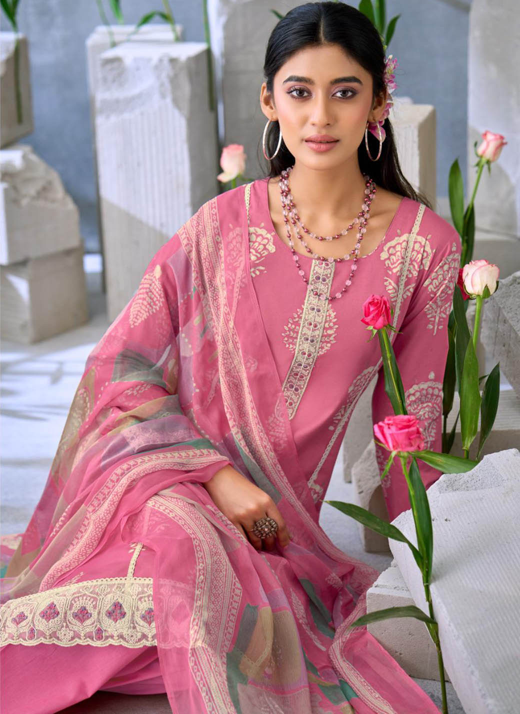 Latest Pure Cambric Cotton Unstitched Suit Material for Ladies