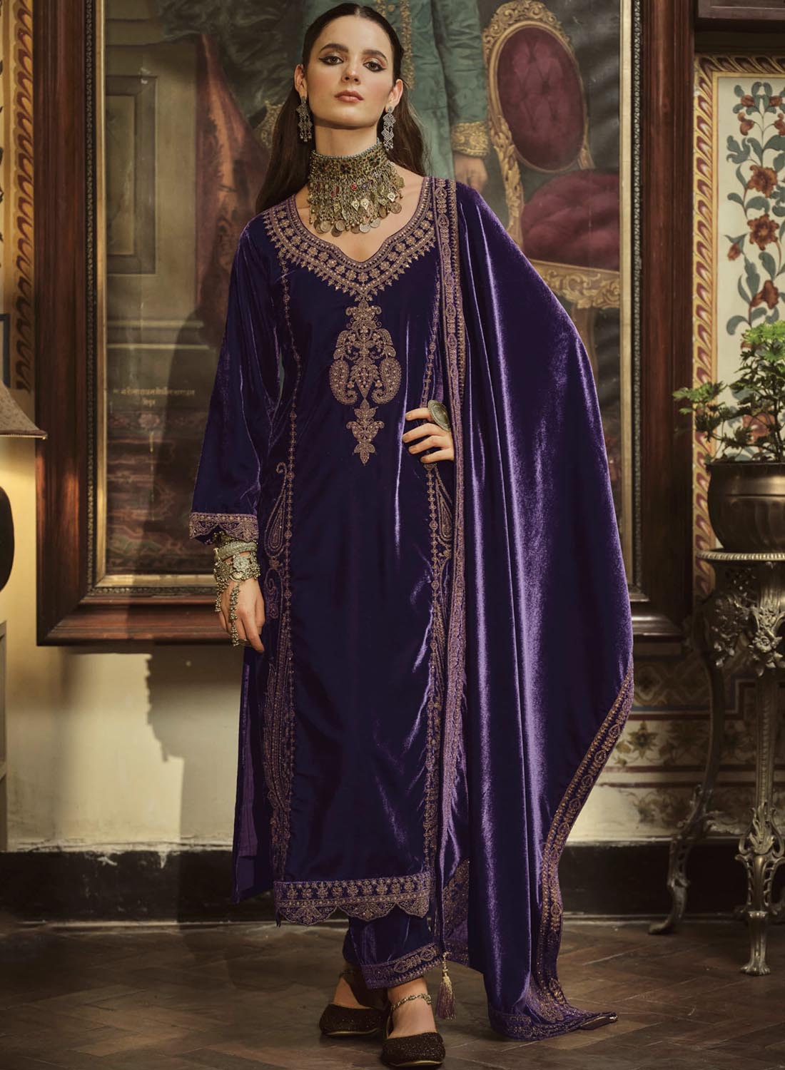 Party Wear Pakistani Unstitched Velvet Suit Dress Material for women