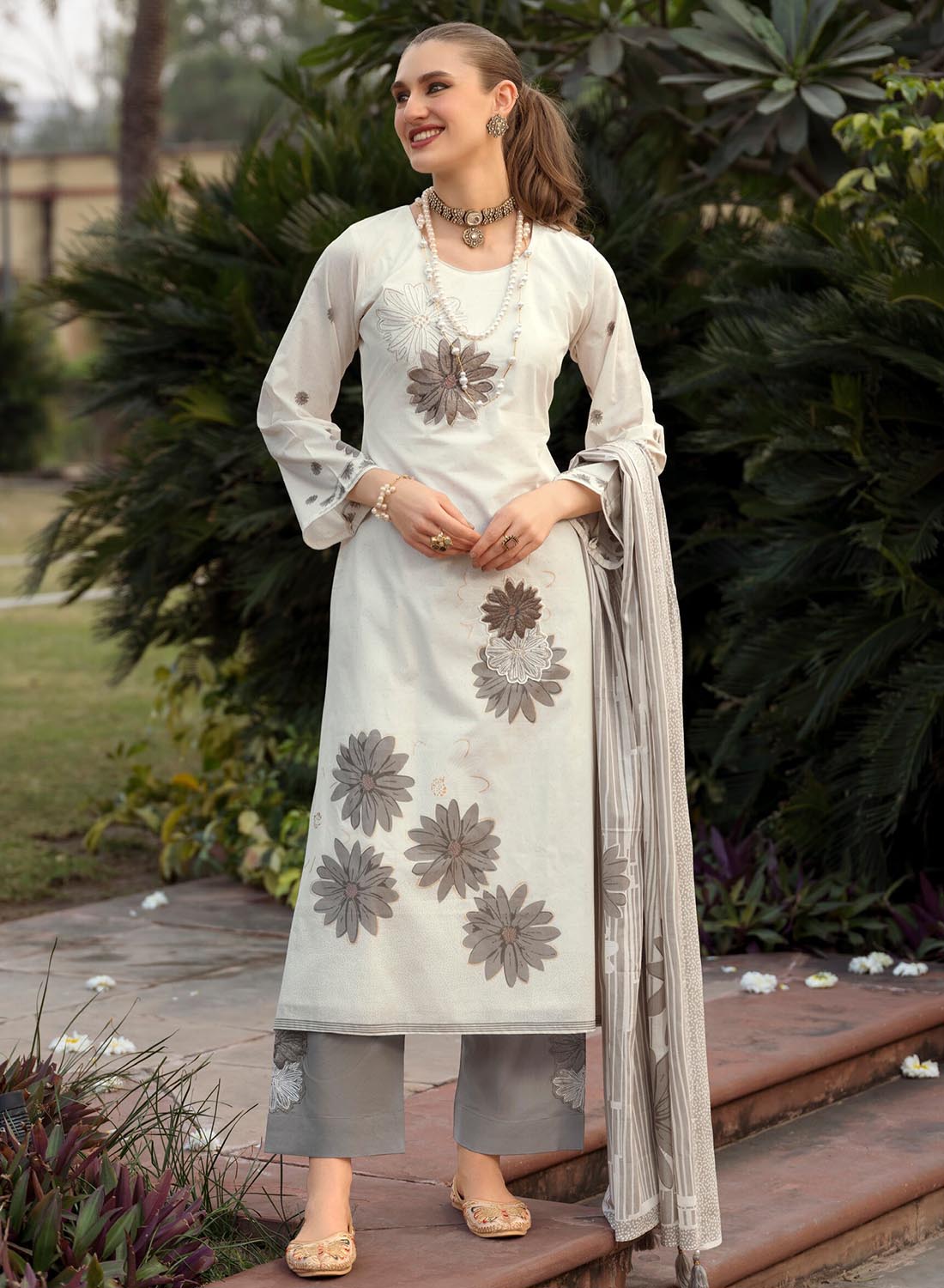 Elegant Off-White Pure Lawn Cotton Embroidered Unstitched Suit for Women