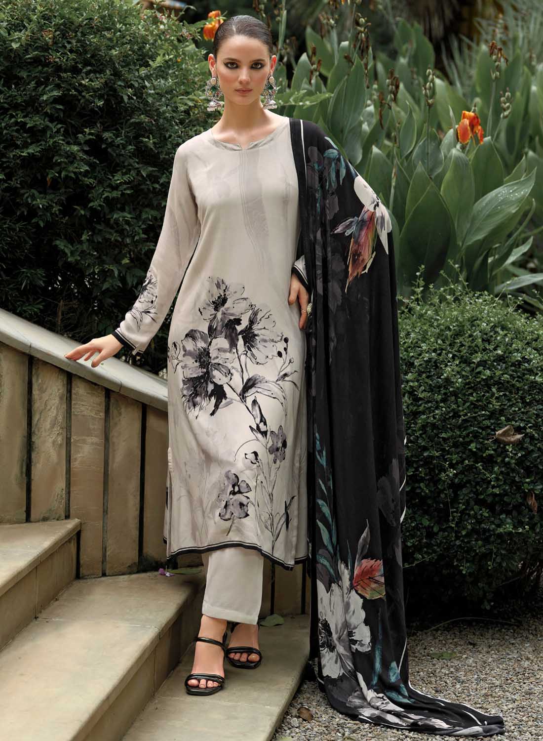 Off-White Unstitched Pashmina Winter Salwar Suit Set Material for Women