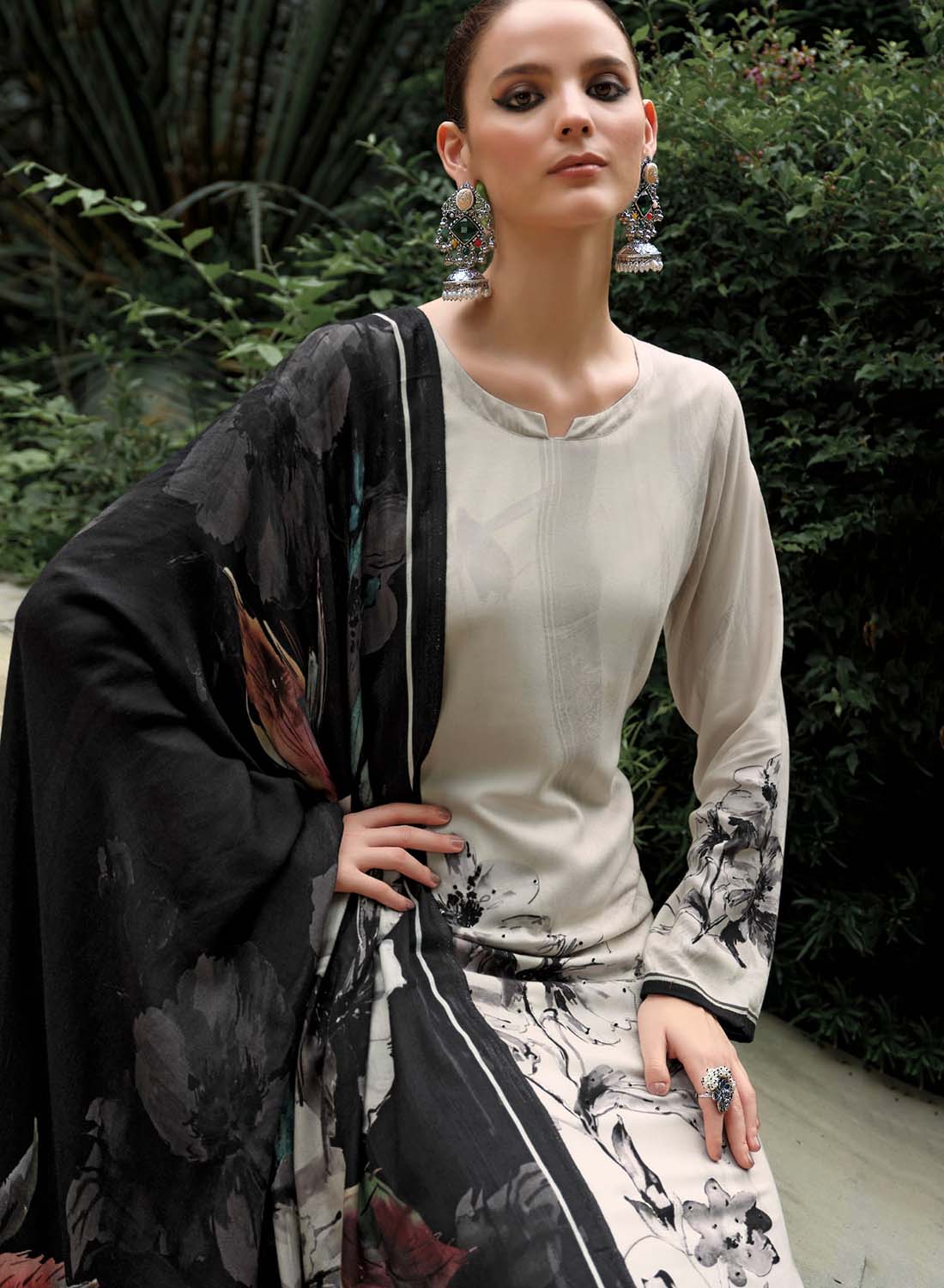 Off-White Unstitched Pashmina Winter Salwar Suit Set Material for Women