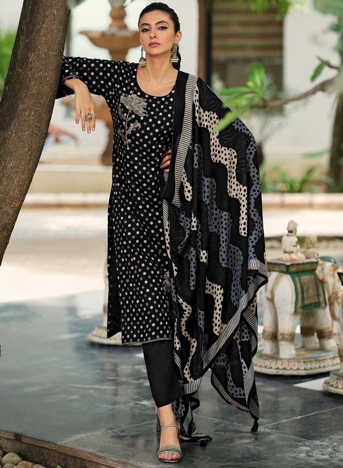 Unstitched Black Woolen Pashmina Winter Suit Material for Women