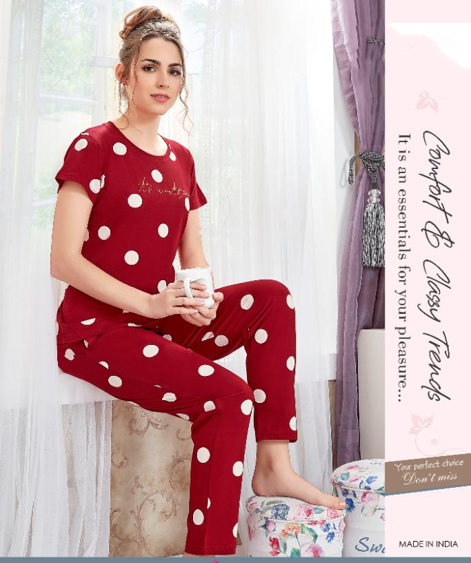 Cotton Printed Maroon Nightsuit Pajama Set for Woman - Stilento