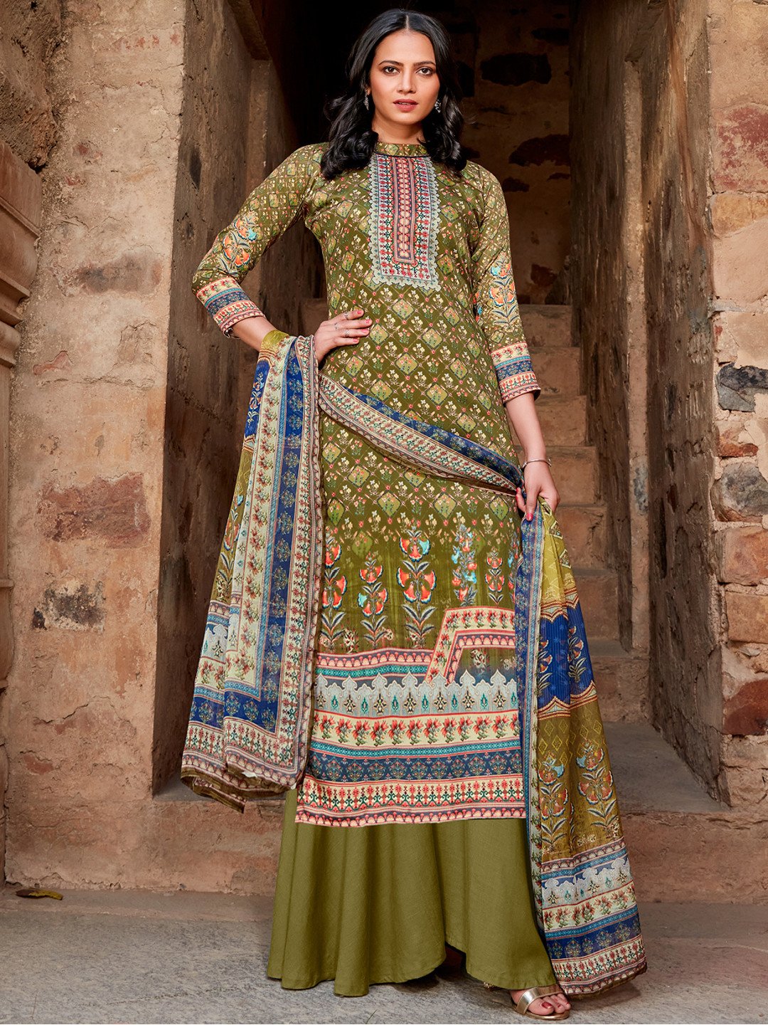 Cotton Embroidered Casual Suits | Buy Cotton Churidhar Suits Online -  Pakistani Dresses