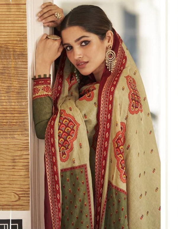 Mumtaz Lawn Cotton Unstitched Green Salwar Suit Material With Neck Embroidery - Stilento