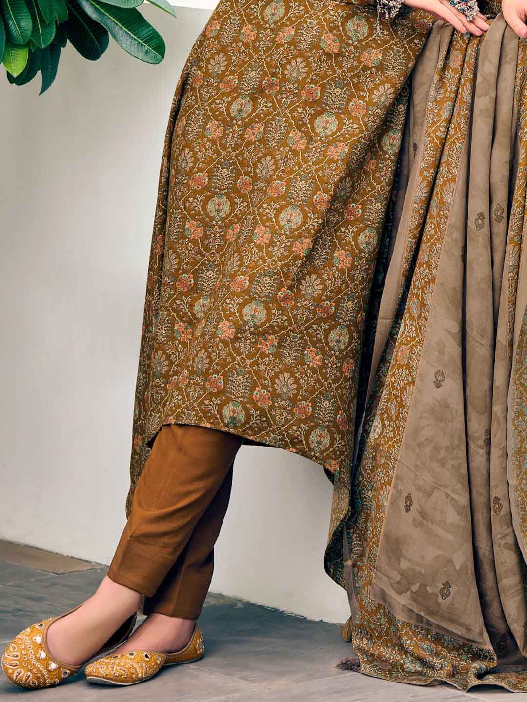 Pashmina Embroidered Unstitched Winter Ladies Suits Set - Stilento