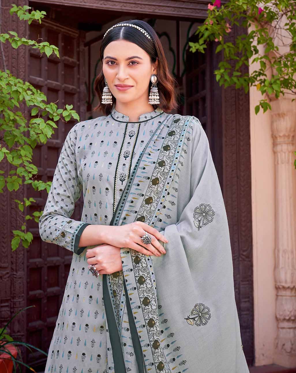 Grey - Plain - Salwar Kameez: Buy Designer Indian Suits for Women Online |  Utsav Fashion