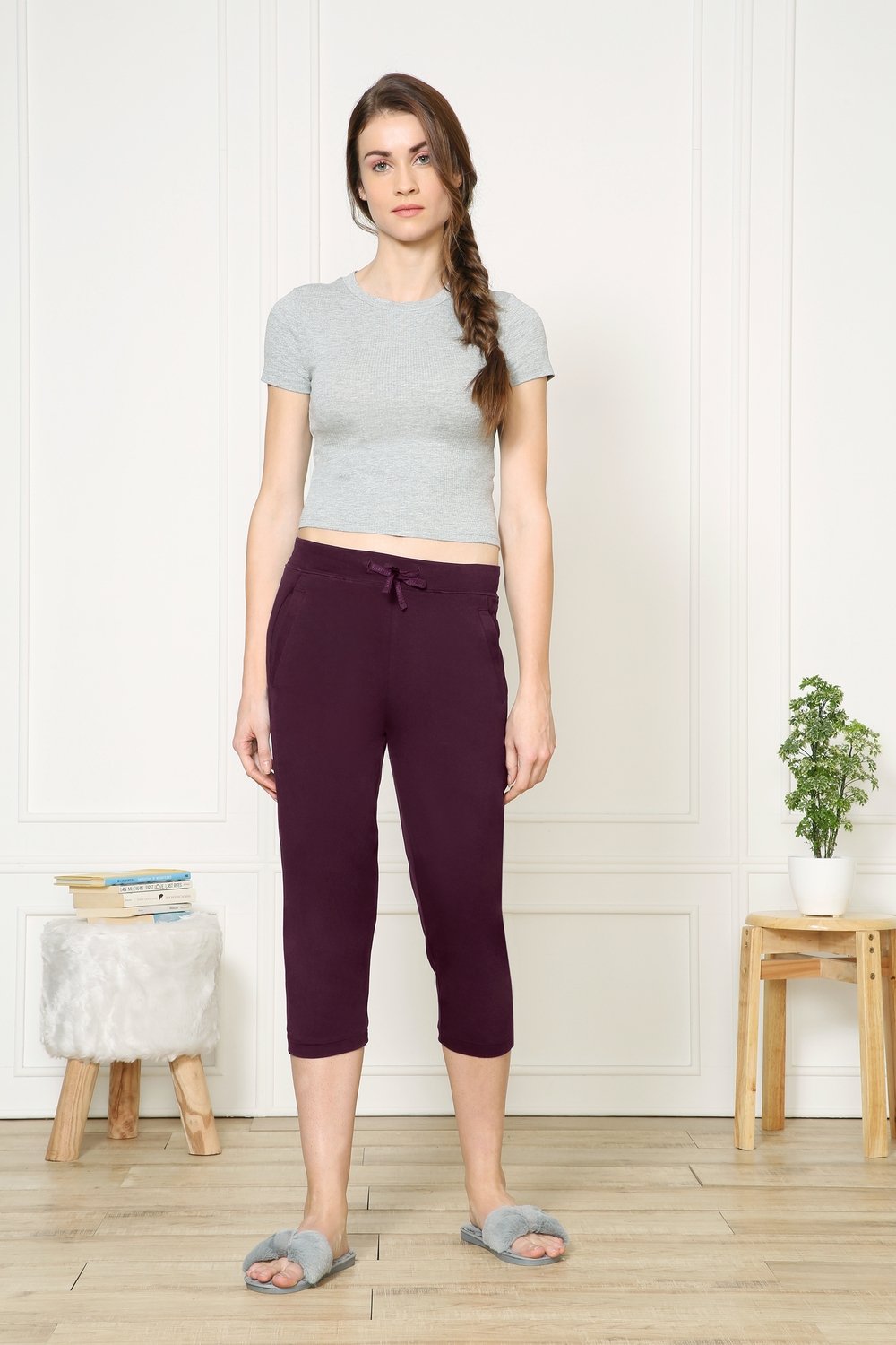Van Heusen Women's Ultra soft & Stretchable Lounge Purple Capri - Stilento